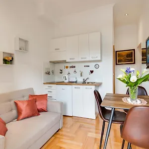 https://apartment-vittoria.primorje-gorskikotar.com